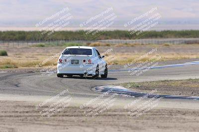 media/Oct-04-2025-OnGrid (Sat) [[44bd565ffa]]/Green Group/Grapevine/